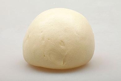 黄仁勋称AI工厂需大量技工：年薪轻松70万 还不用上大学